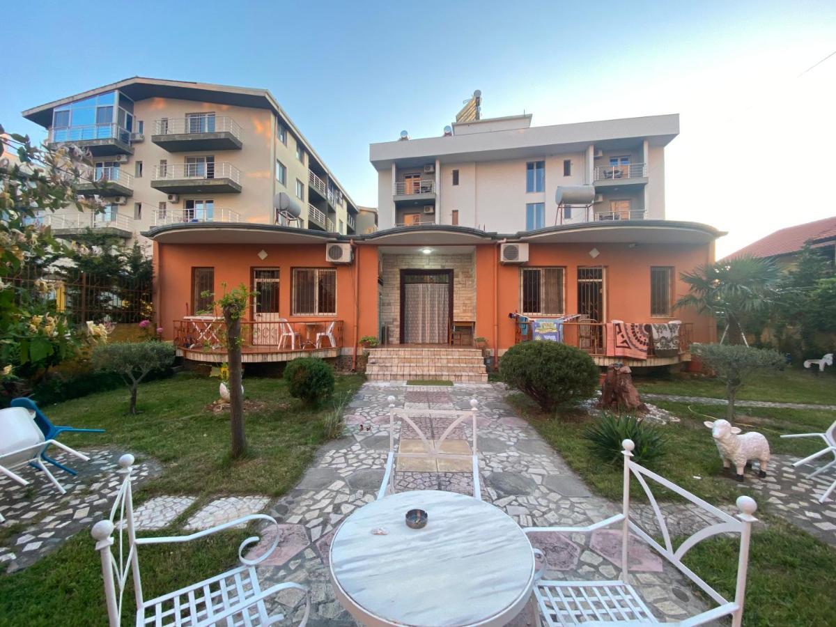 Guroal Holiday House Shëngjin Exteriör bild